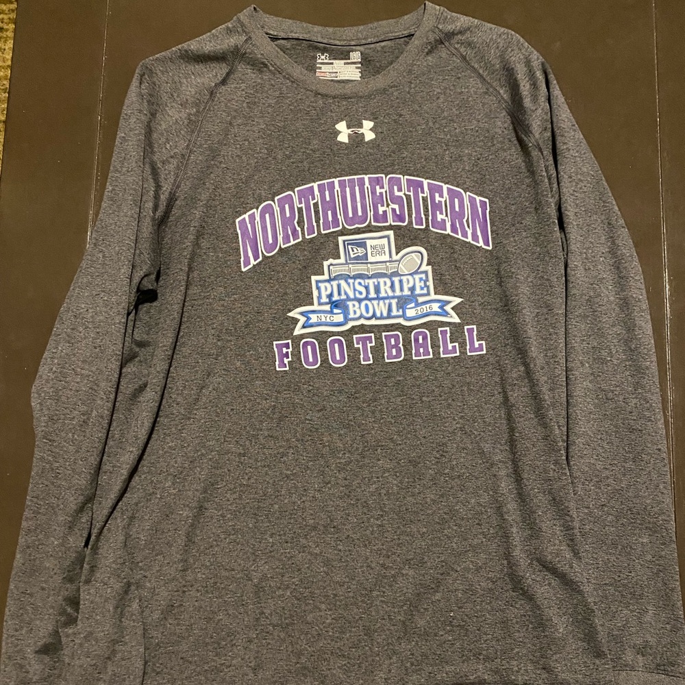 Under Armour Heatgear, Northwestern football, long sleeve, men’s large, gray